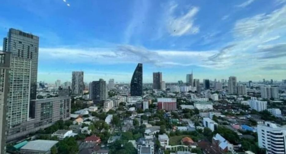 Wohnung zur Miete und zum Kauf mit 1 Zimmer in Khlong Toei, Bangkok