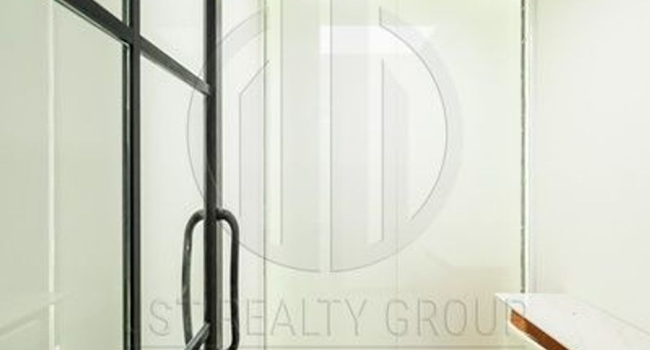 For sale office in Huai Khwang, Bangkok