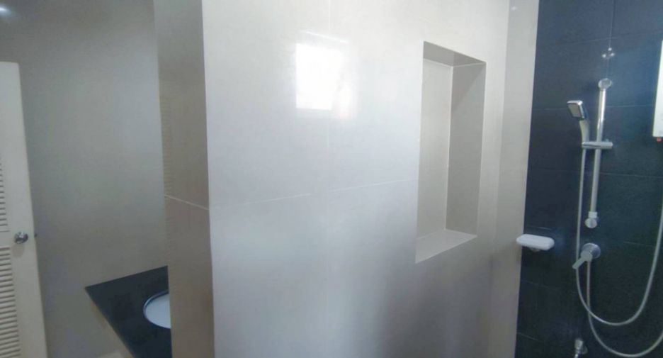 Haus zum Kauf mit 3 Zimmer in Mueang Chiang Mai, Chiang Mai