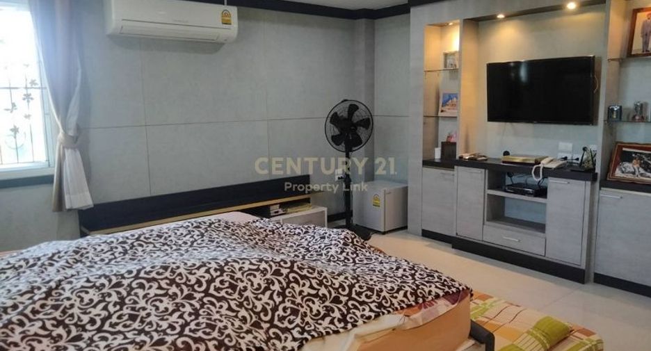 For sale 8 bedrooms house in Phasi Charoen, Bangkok