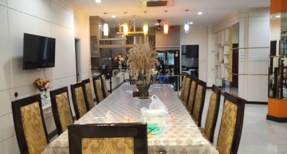 For sale 8 bedrooms house in Phasi Charoen, Bangkok