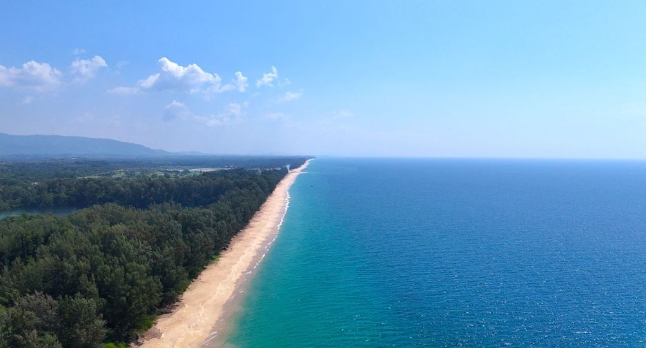 Terreno en venta en Thai Mueang, Phang Nga