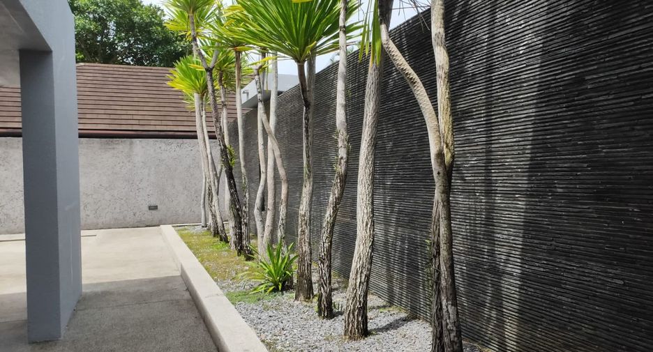 For rent 4 bedrooms villa in Kathu, Phuket