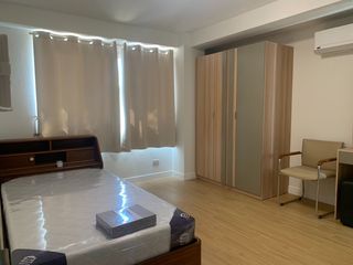 For rent 3 bed condo in Saphan Sung, Bangkok
