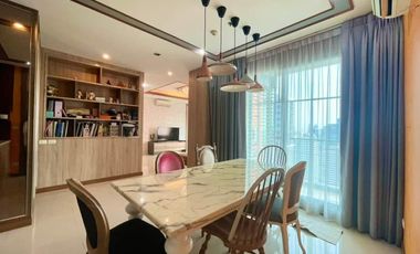 For rent and for sale 3 bedrooms condo in Watthana, Bangkok