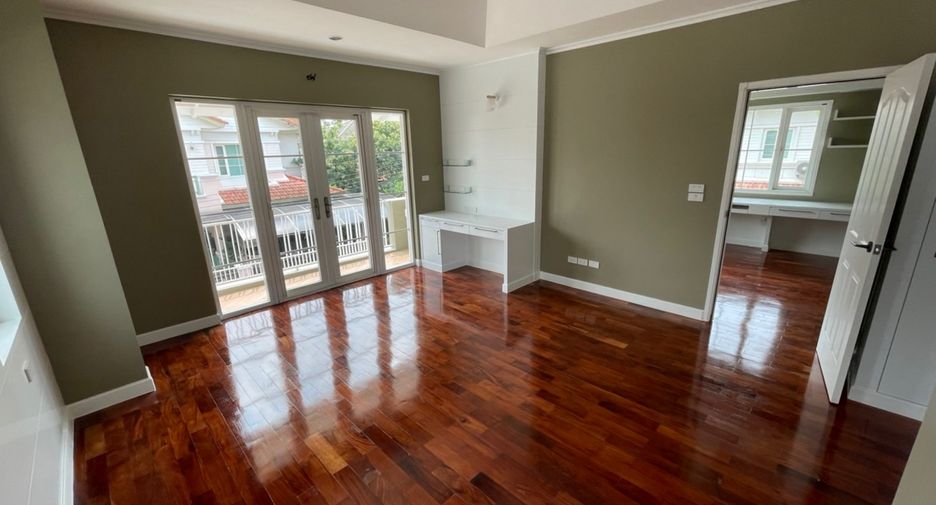 For sale 3 bed house in Pak Kret, Nonthaburi