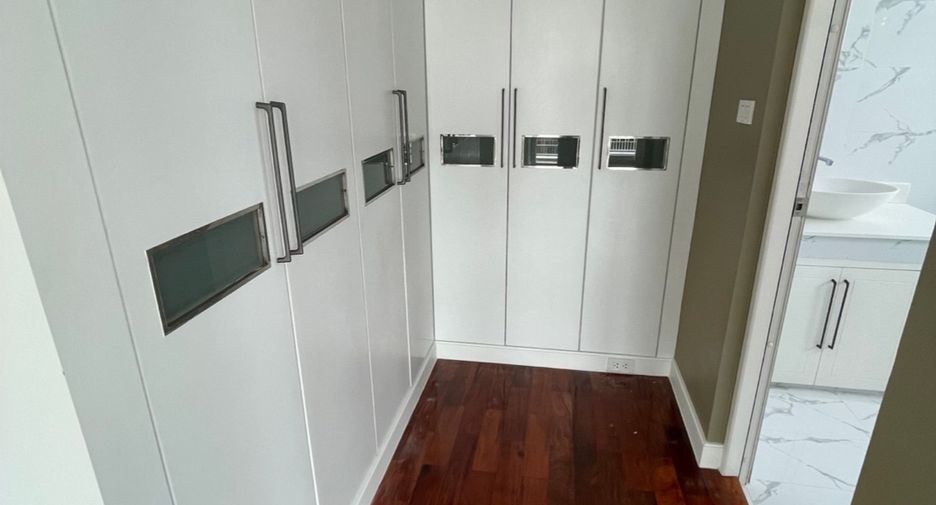 For sale 3 bed house in Pak Kret, Nonthaburi
