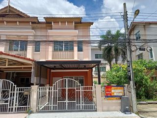 For sale 3 bed townhouse in Mueang Nonthaburi, Nonthaburi