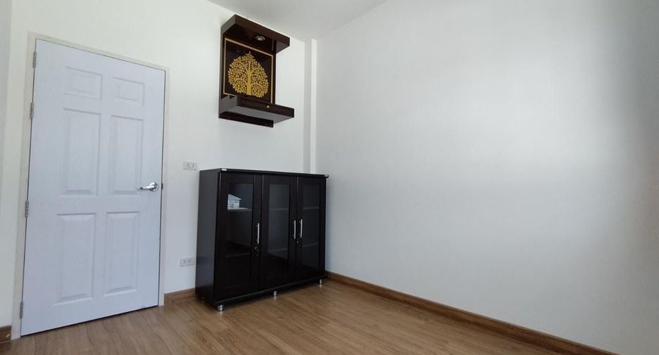 À vendre 4 chambres maison de ville à Phra Pradaeng, Samut Prakan