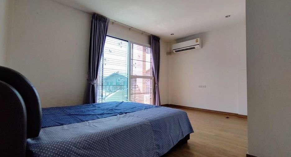 À vendre 4 chambres maison de ville à Phra Pradaeng, Samut Prakan