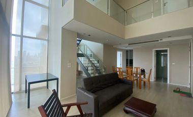 Wohnung zur Miete und zum Kauf mit 2 Zimmer in Watthana, Bangkok