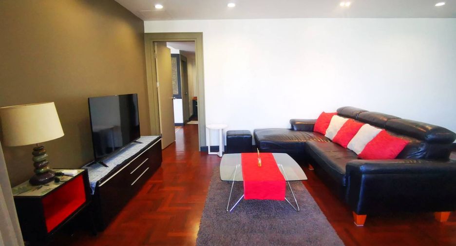 For rent 2 bedrooms condo in Khlong Toei, Bangkok