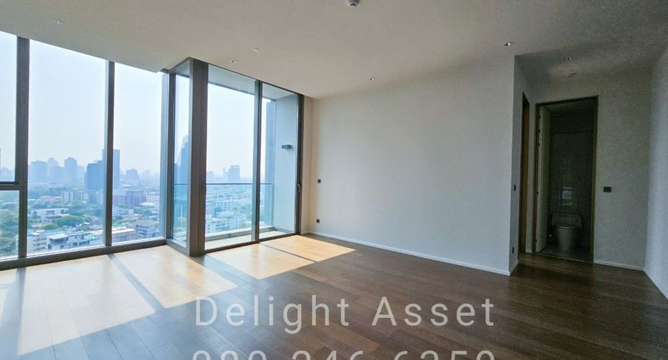For sale 2 bedrooms condo in Khlong Toei, Bangkok