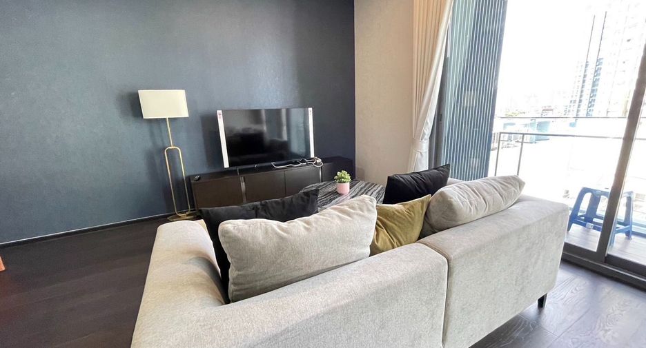 For rent 2 bedrooms condo in Khlong Toei, Bangkok