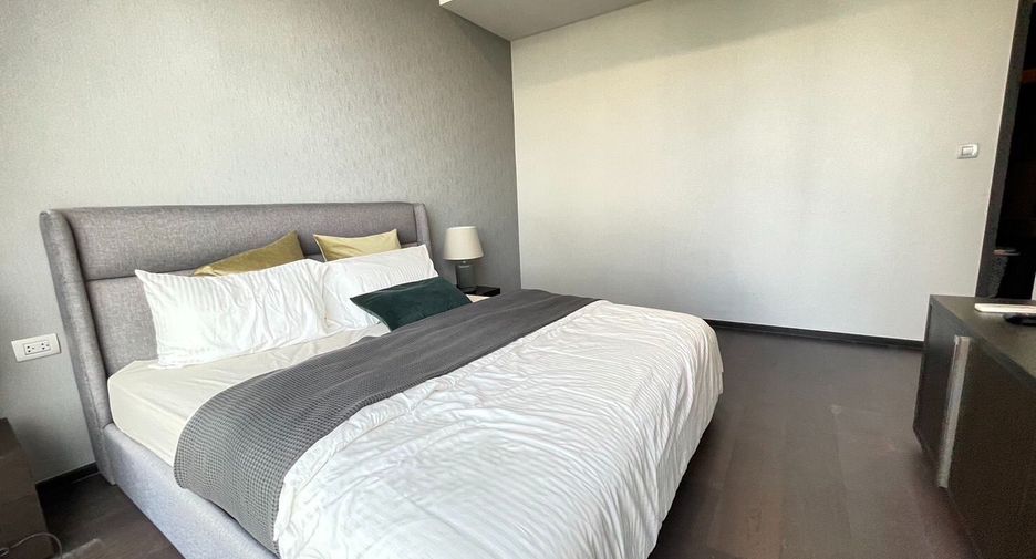For rent 2 bedrooms condo in Khlong Toei, Bangkok