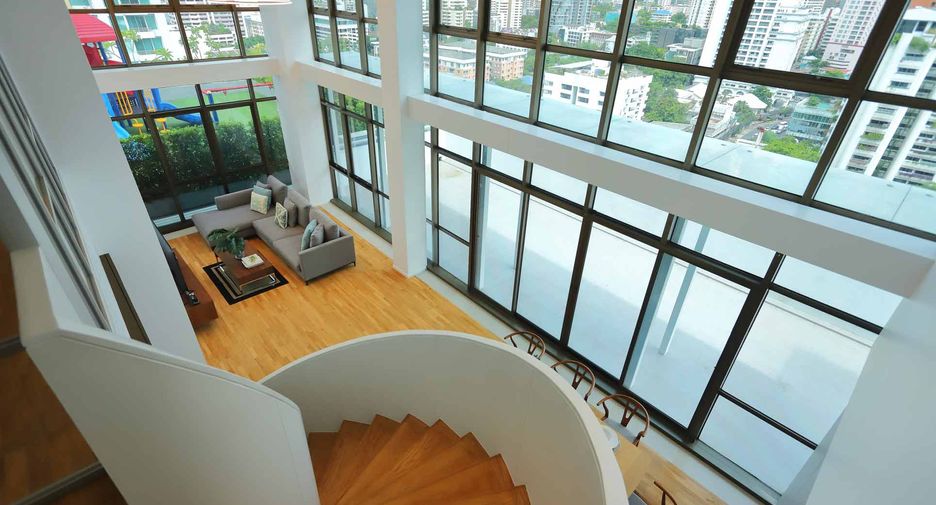 Apartamento en alquiler de 4 habitaciones en Watthana, Bangkok