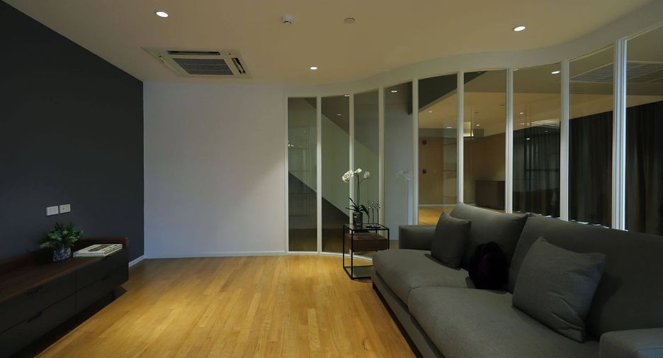 Apartamento en alquiler de 4 habitaciones en Watthana, Bangkok