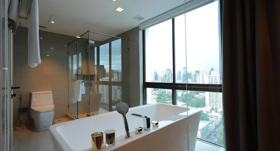 Apartamento en alquiler de 4 habitaciones en Watthana, Bangkok