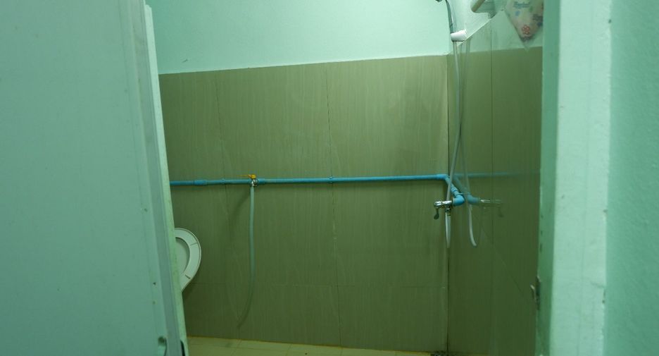 For rent 4 bedrooms house in Bangkok Yai, Bangkok