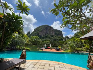 For sale 5 Beds villa in Mueang Krabi, Krabi