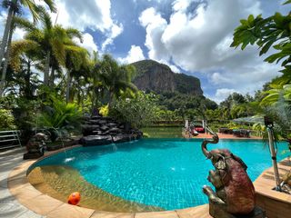 For sale 5 Beds villa in Mueang Krabi, Krabi