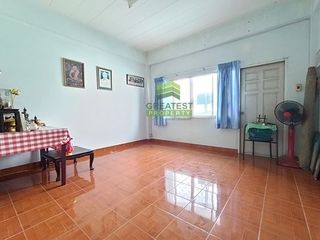 For sale 6 bedrooms retail Space in Prawet, Bangkok