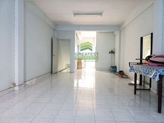 For sale 6 bedrooms retail Space in Prawet, Bangkok