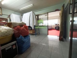 For sale 6 bedrooms retail Space in Prawet, Bangkok