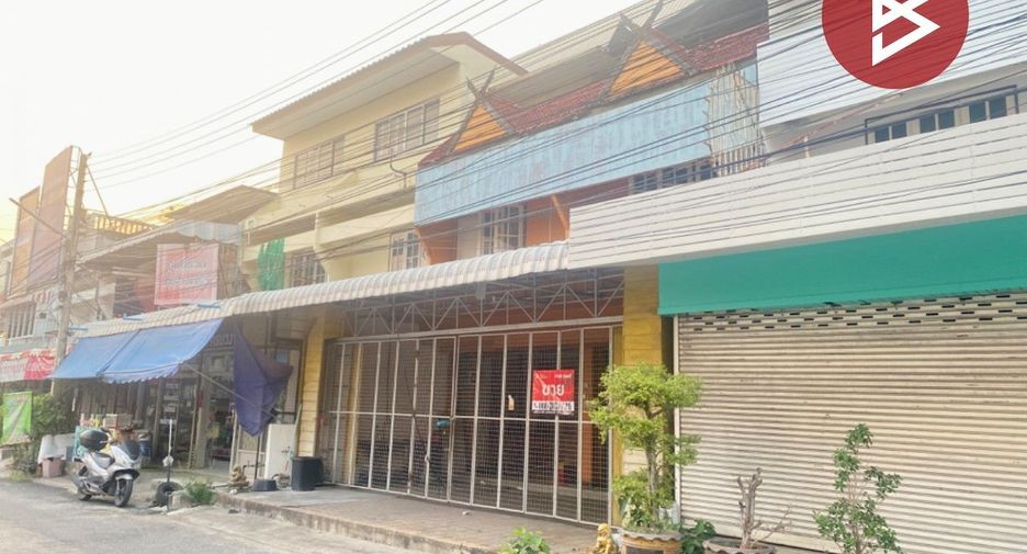 For sale 2 Beds retail Space in Mueang Tak, Tak
