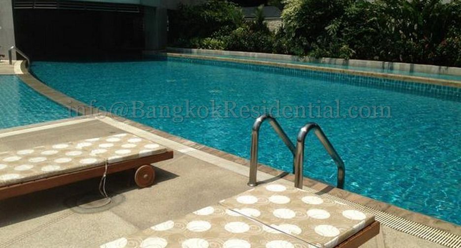 For rent 3 bedrooms apartment in Watthana, Bangkok