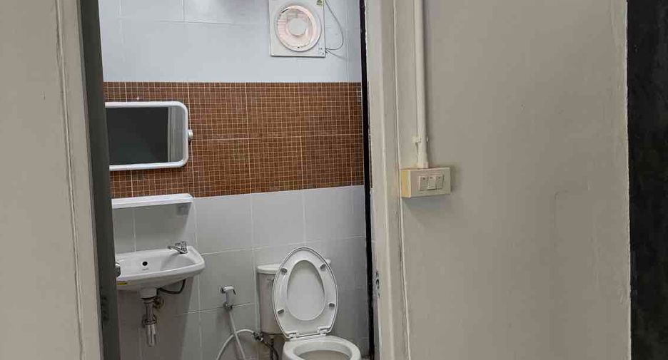 Almacén en alquiler en Mueang Chon Buri, Chonburi