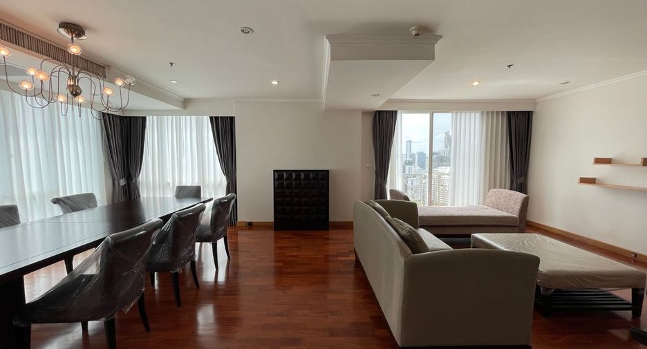 À louer 3 chambres appartement à Watthana, Bangkok