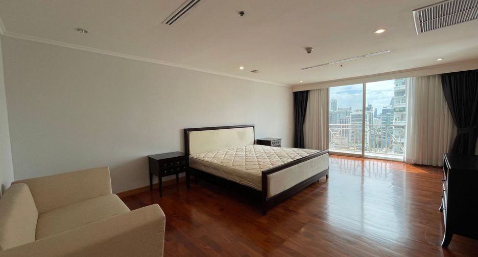À louer 3 chambres appartement à Watthana, Bangkok