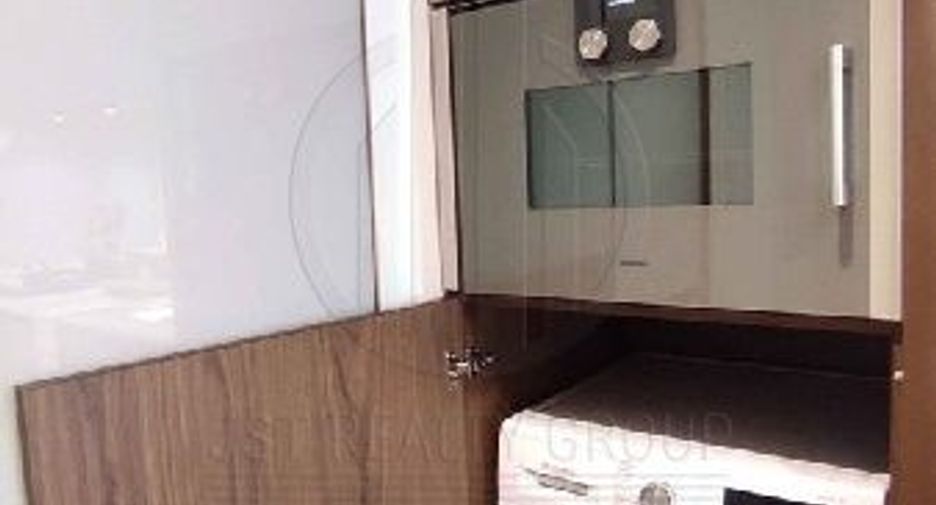 Condo en alquiler de 1 habitaciones en Khlong Toei, Bangkok