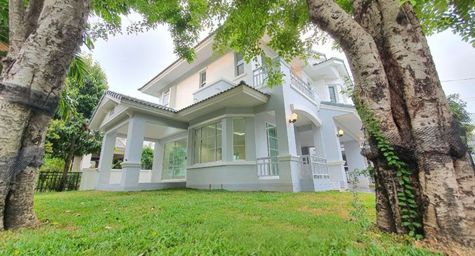 For sale 3 bedrooms house in Phutthamonthon, Nakhon Pathom