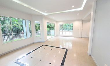À vendre 3 chambres maison à Phutthamonthon, Nakhon Pathom