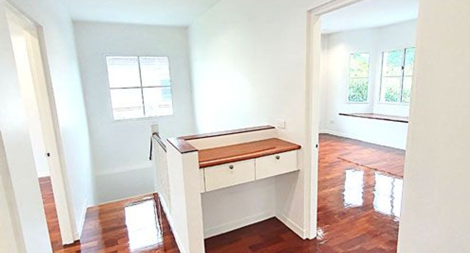 For sale 3 bedrooms house in Phutthamonthon, Nakhon Pathom