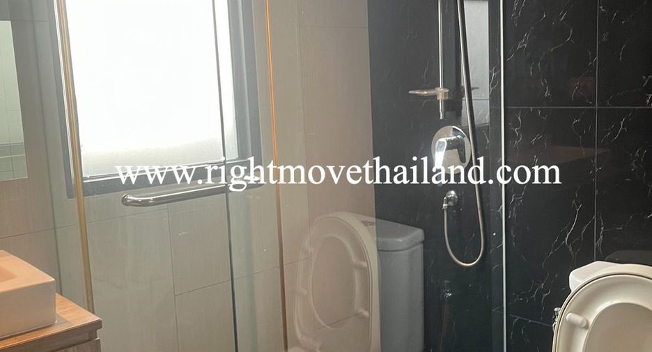 For rent and for sale 2 bedrooms condo in Phra Khanong, Bangkok