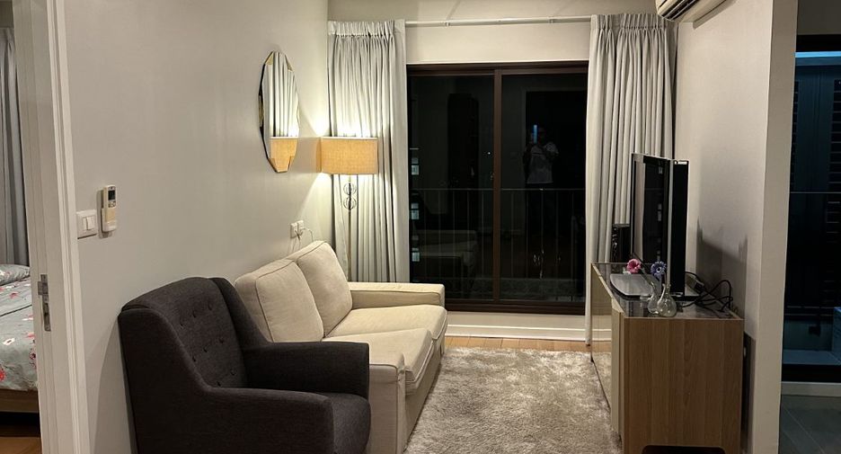 For sale 1 bed condo in Khlong Toei, Bangkok