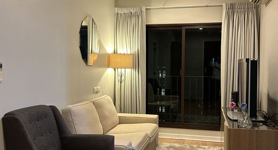 For sale 1 bed condo in Khlong Toei, Bangkok