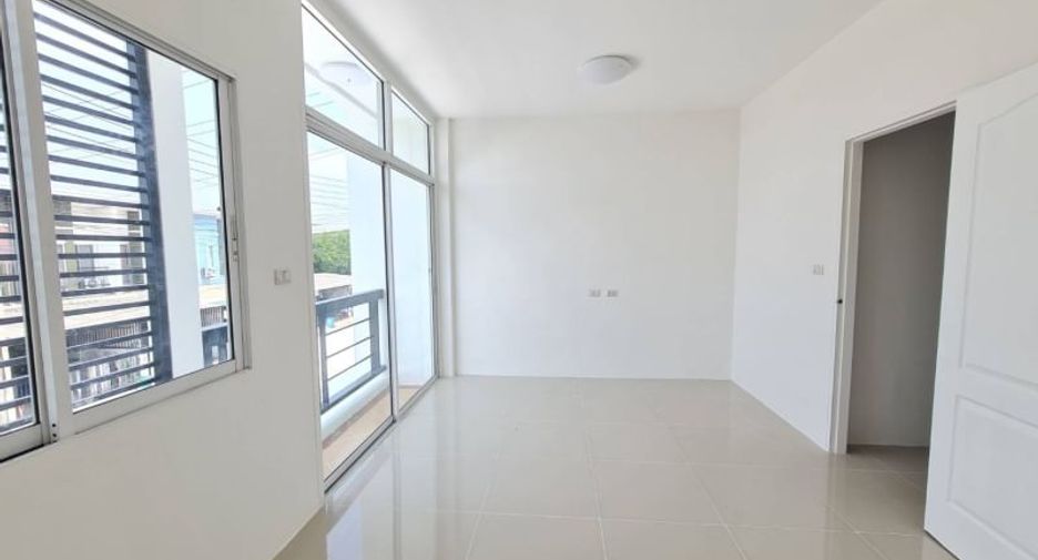 Casa en venta de 3 habitaciones en Mueang Chon Buri, Chonburi