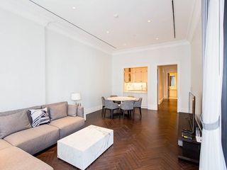 For rent 2 bedrooms condo in Pathum Wan, Bangkok