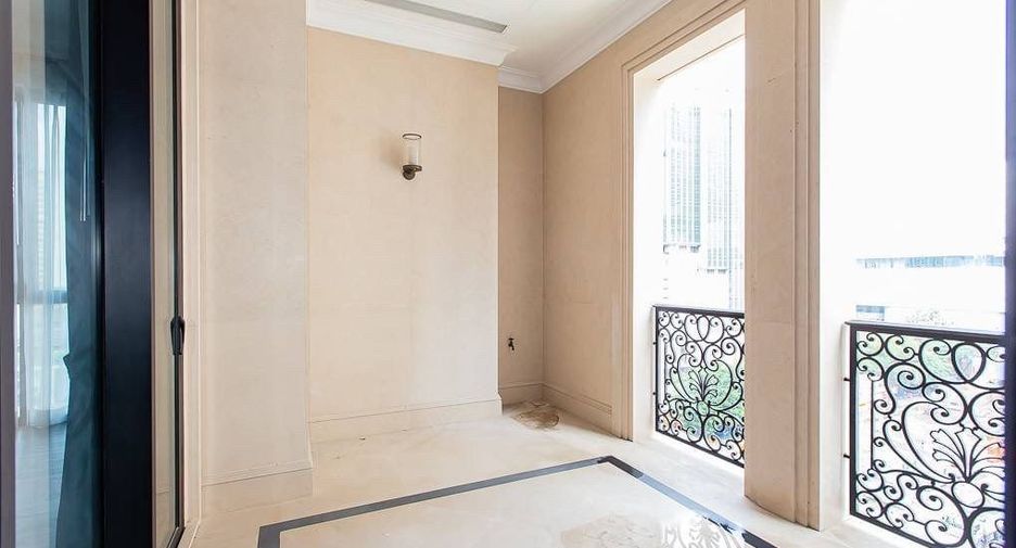 Wohnung zur Miete mit 2 Zimmer in Pathum Wan, Bangkok