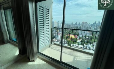À louer et à vendre 2 chambres condo à Khlong Toei, Bangkok