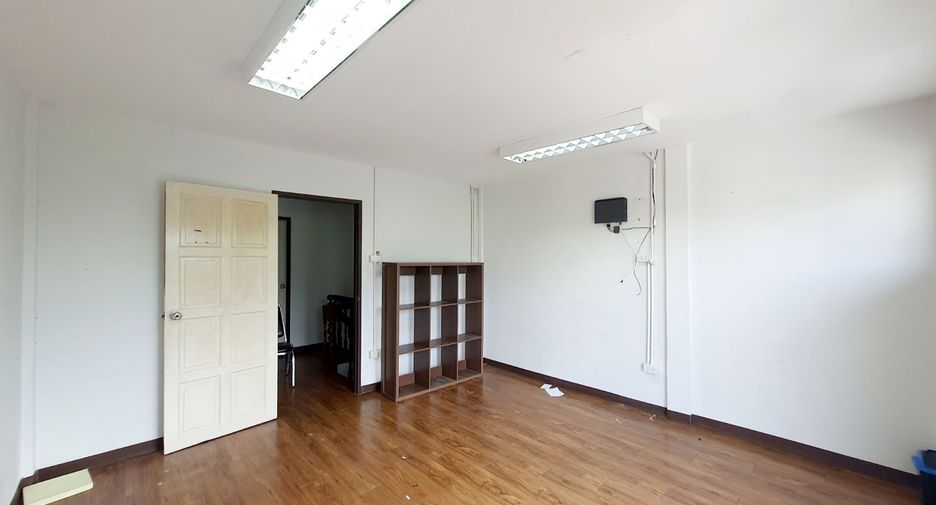 For sale 3 bedrooms townhouse in Bang Phli, Samut Prakan