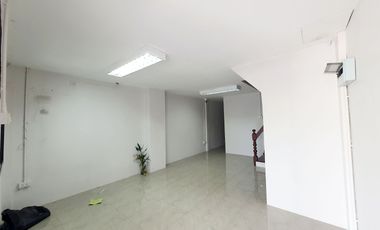 For sale 3 bedrooms townhouse in Bang Phli, Samut Prakan