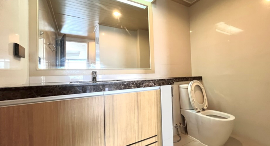 Condo en venta de 4 habitaciones en Pak Kret, Nonthaburi