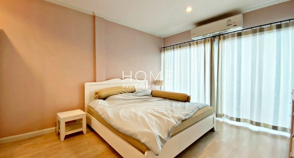 For sale 6 Beds townhouse in Suan Luang, Bangkok