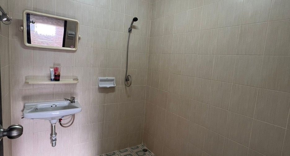Casa adosada en venta de 2 habitaciones en Mueang Phuket, Phuket