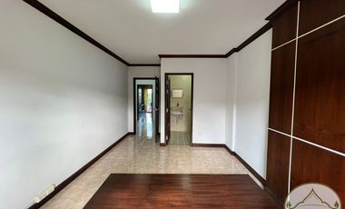 出售 2 卧室 联排别墅 在 Phuket Town, 普吉